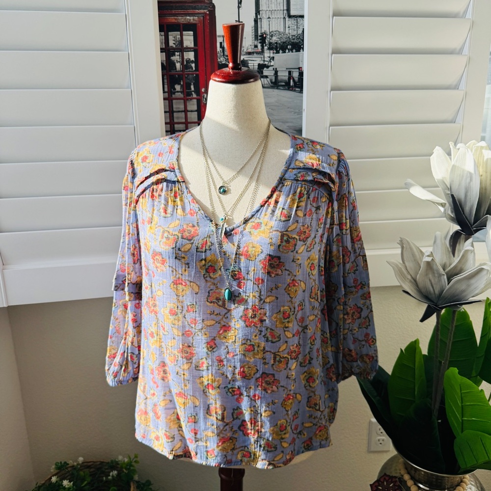 Zac & Rachel. Size L. Floral Blouse - Lavender and Coral